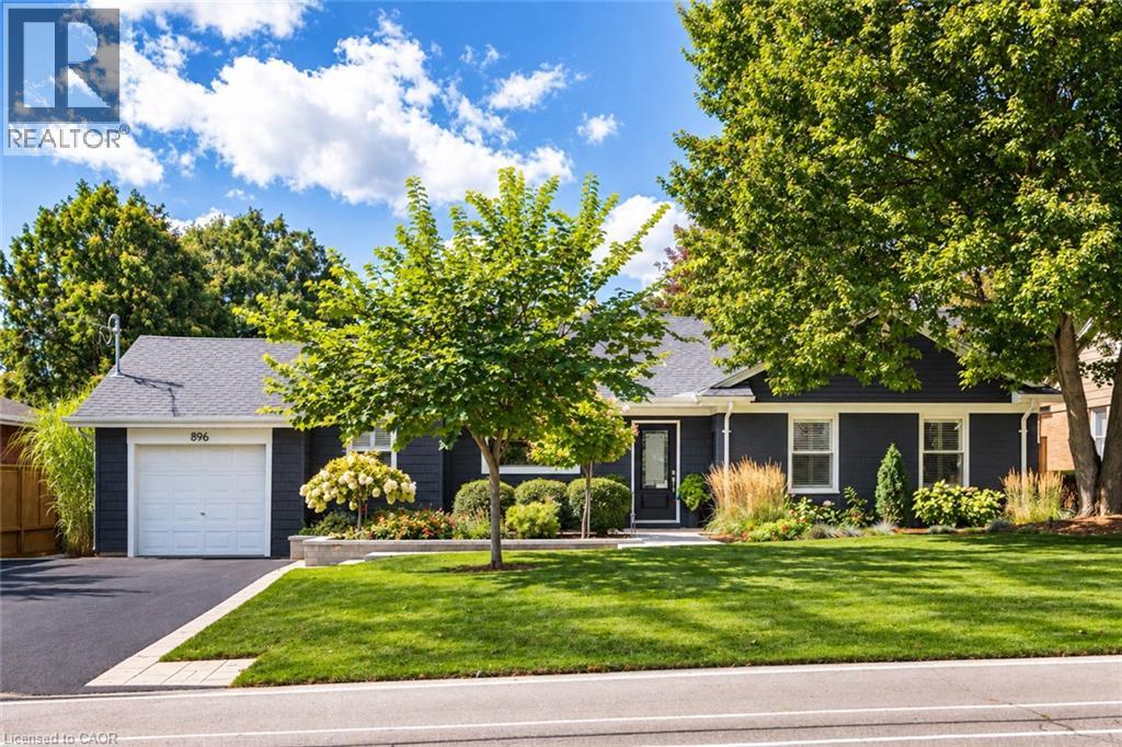 896 EAGLE Drive, Burlington, Ontario