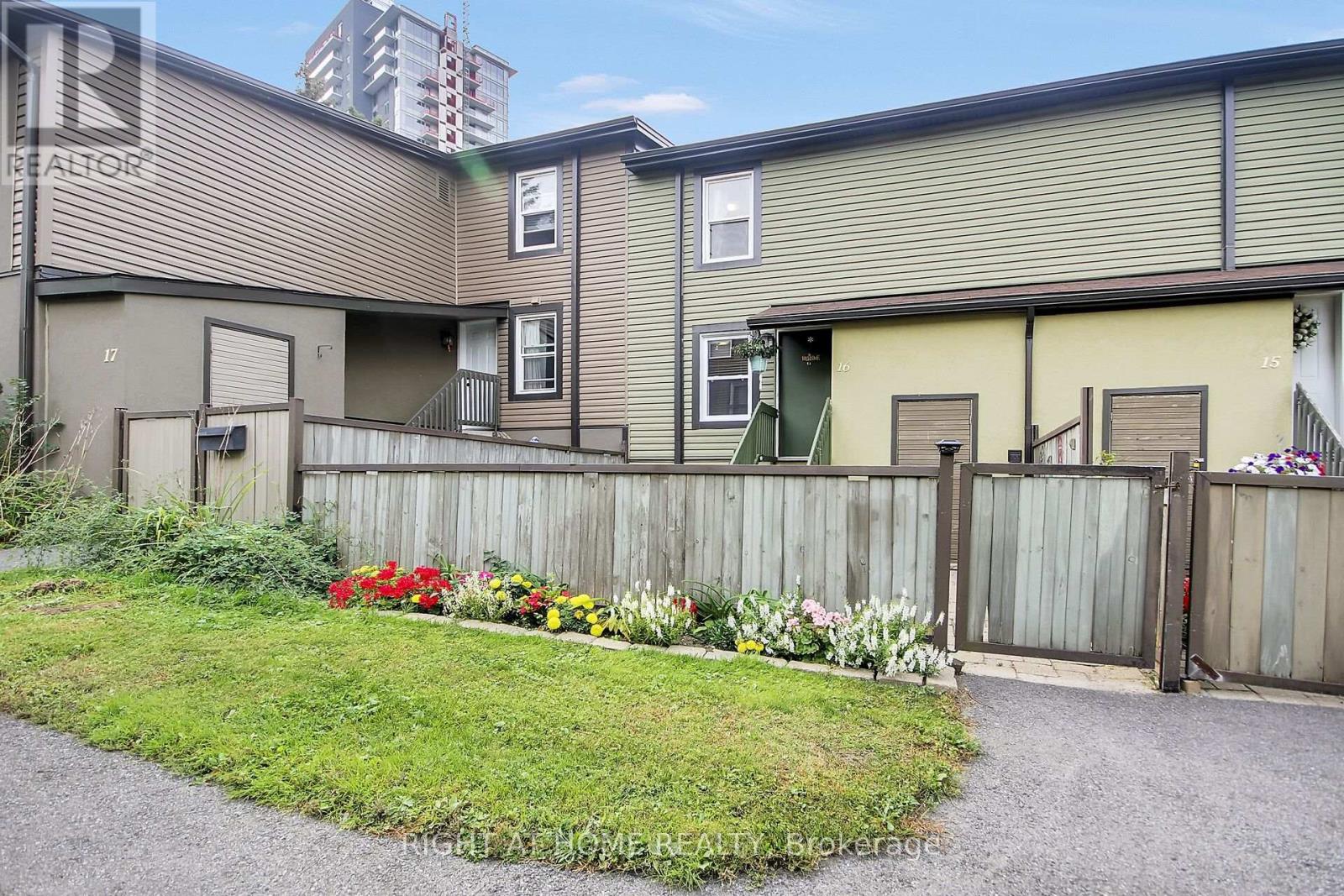 16 - 1250 MCWATTERS ROAD N, Ottawa, Ontario