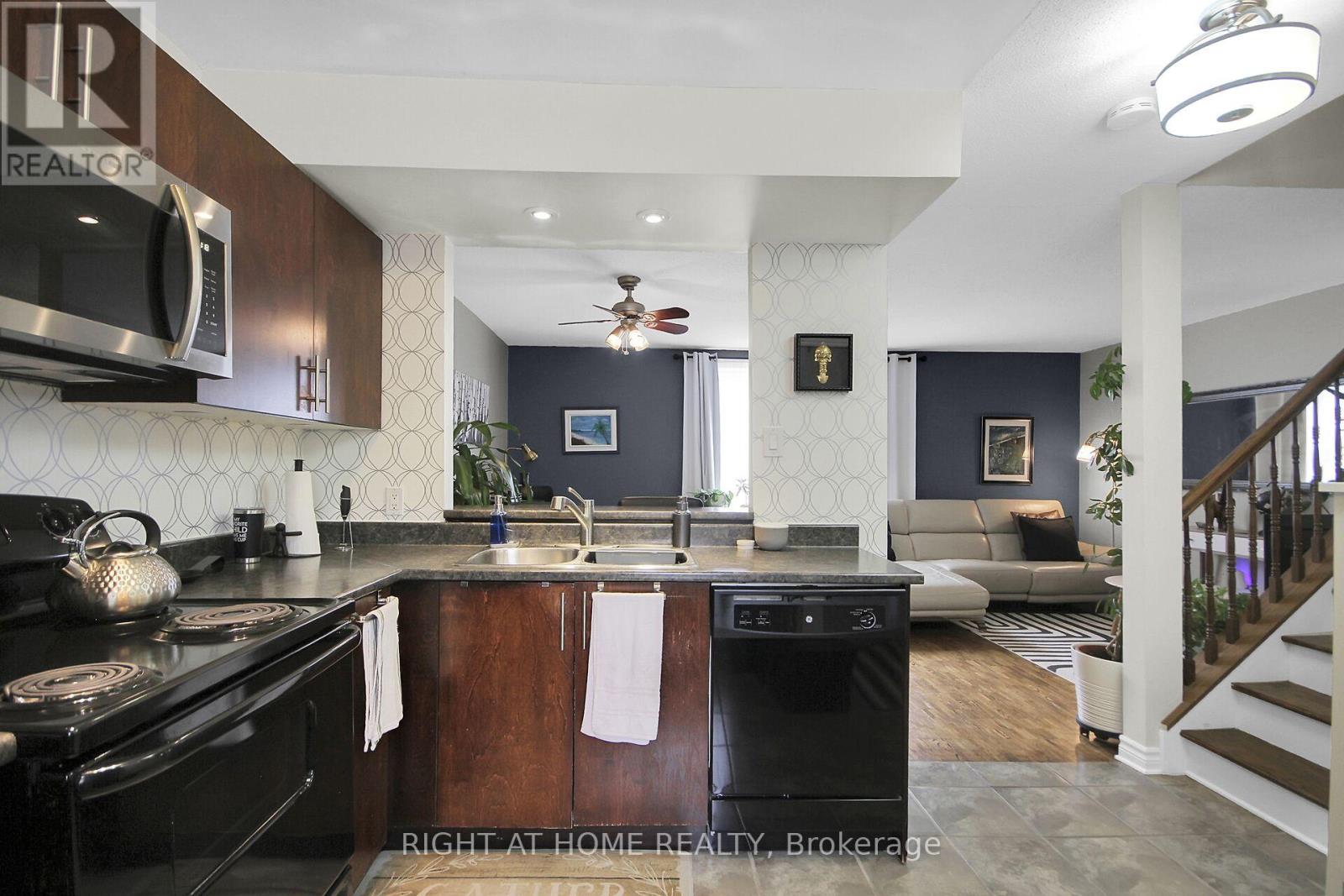 16 - 1250 Mcwatters Road N, Ottawa, Ontario  K2C 3P5 - Photo 6 - X13850328