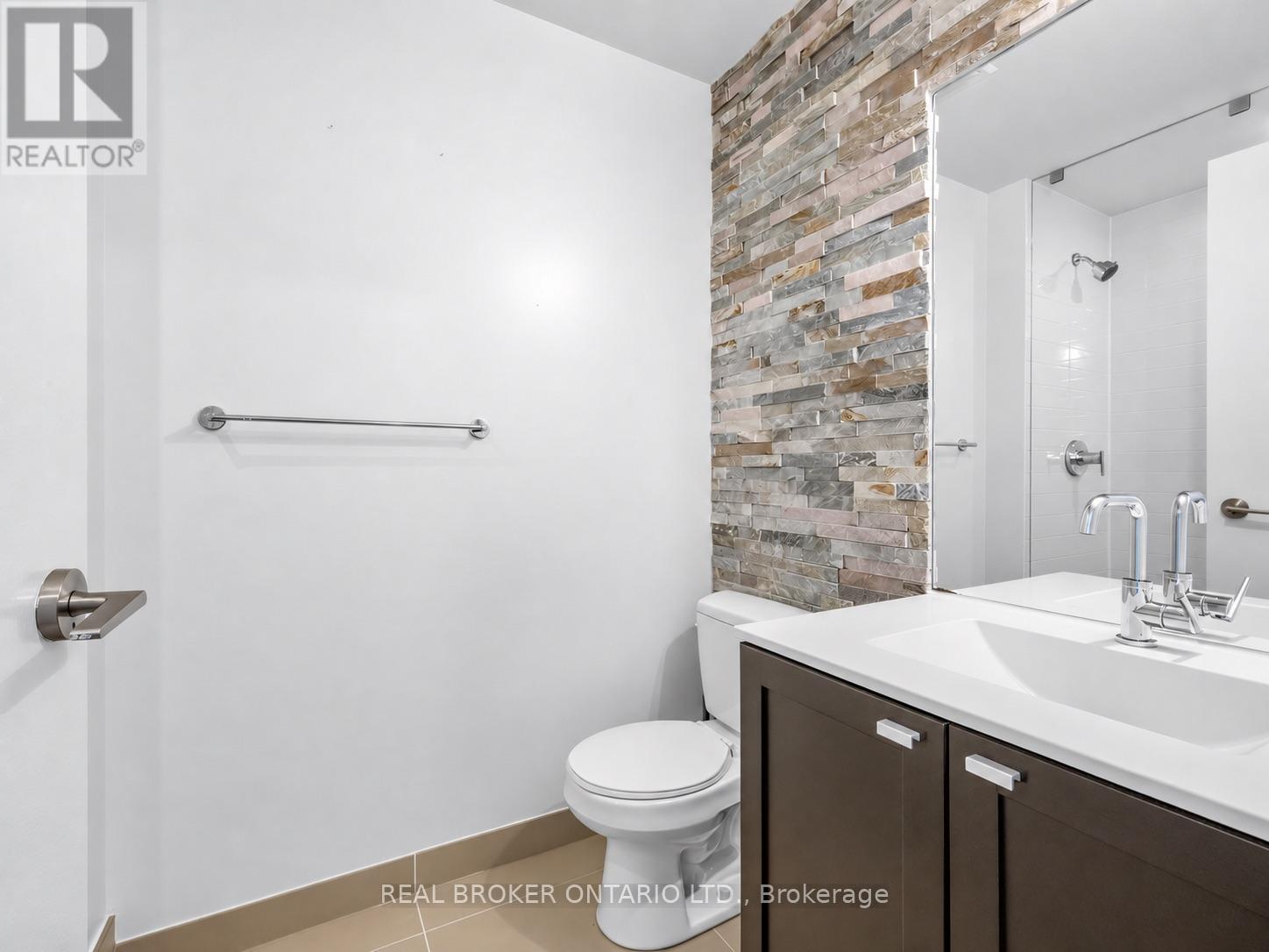 1310 - 105 The Queensway, Toronto, Ontario  M6B 5B5 - Photo 11 - W13850162