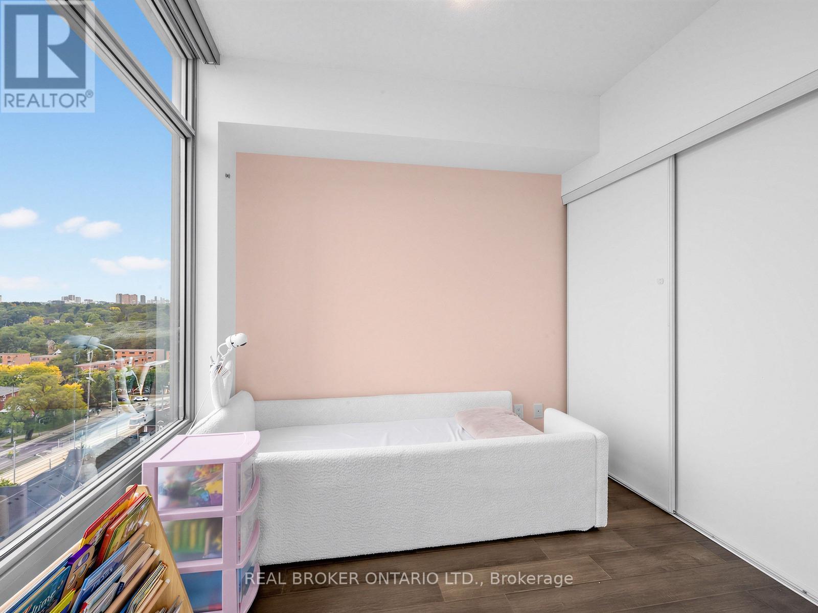 1310 - 105 The Queensway, Toronto, Ontario  M6B 5B5 - Photo 9 - W13850162