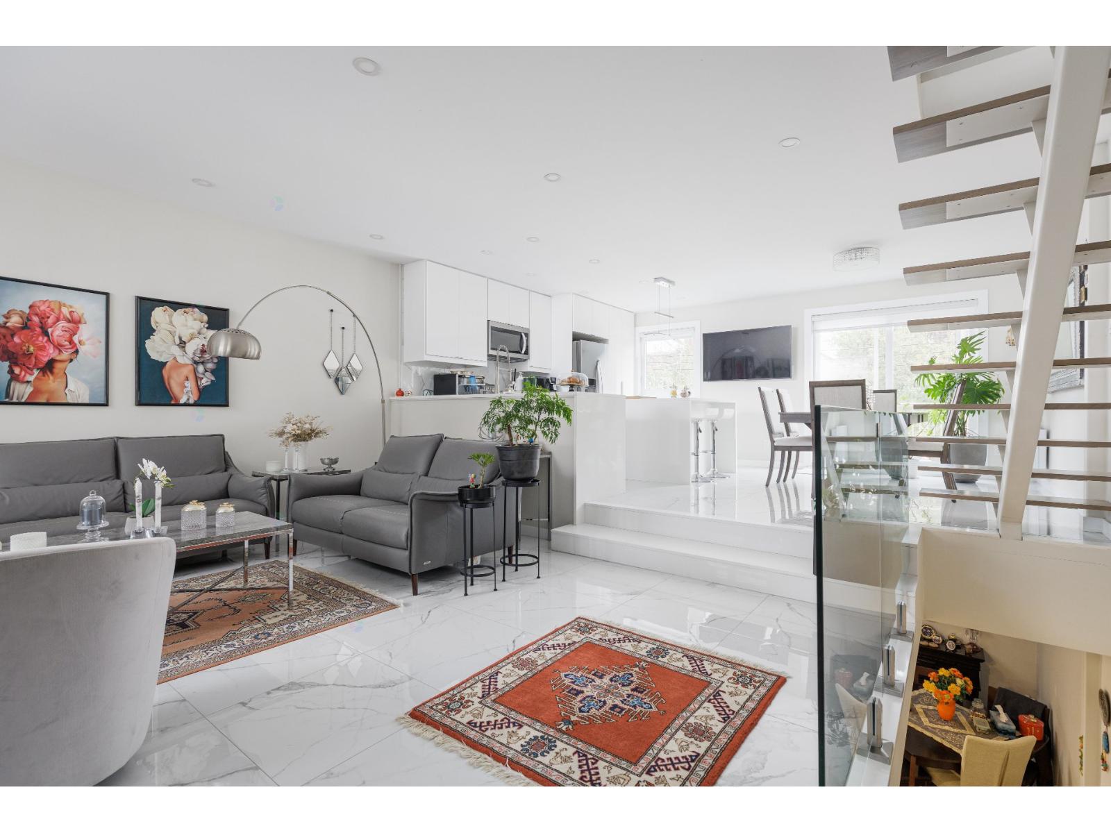 361 Rue Raymond Montréal (LaSalle) Quebec Canada H8P3R7 5