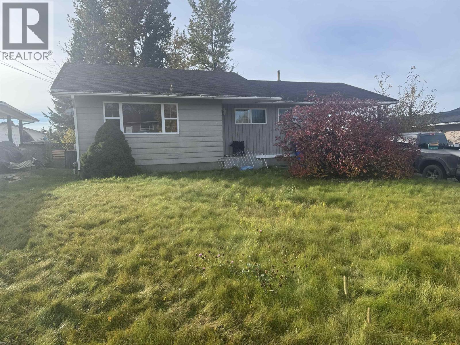 11 Nation Avenue, Mackenzie, British Columbia V0J 2C0 - Photo 1 - R3170230