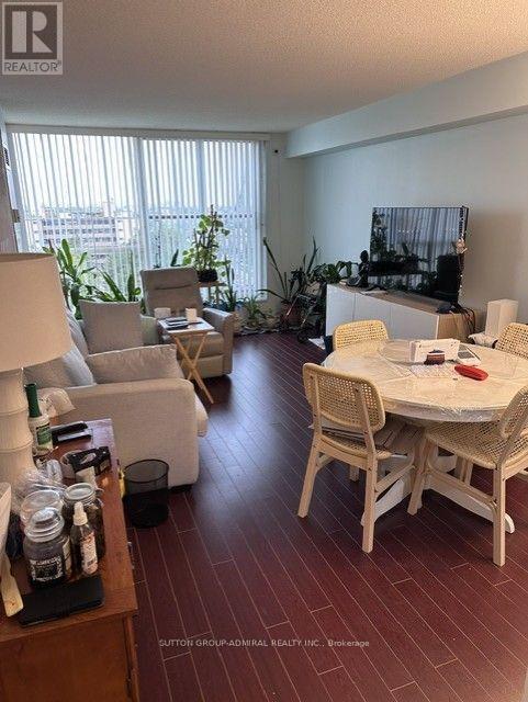 809 - 2 Neptune Drive, Toronto, Ontario  M6A 3E6 - Photo 3 - C13850124