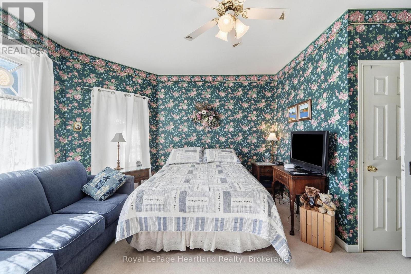 62 Orange Street S, Central Huron, Ontario  N0M 1L0 - Photo 27 - X13850310