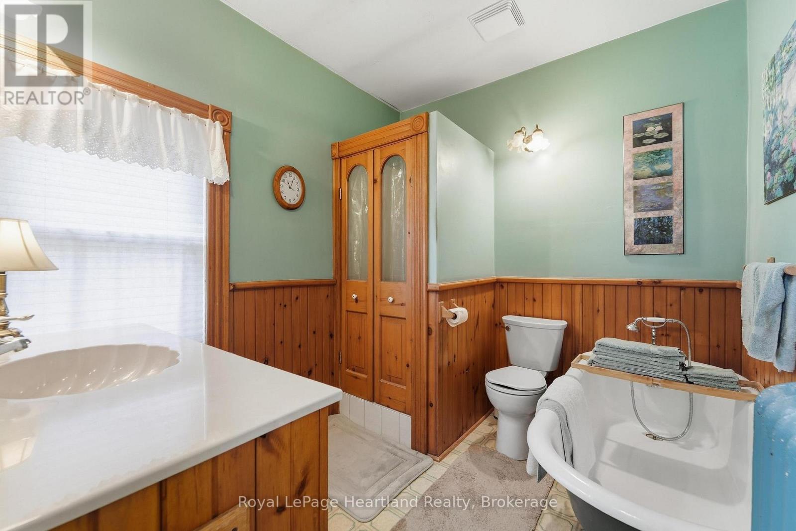 62 Orange Street S, Central Huron, Ontario  N0M 1L0 - Photo 35 - X13850310