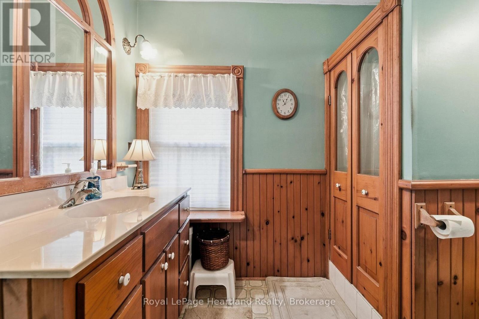 62 Orange Street S, Central Huron, Ontario  N0M 1L0 - Photo 36 - X13850310