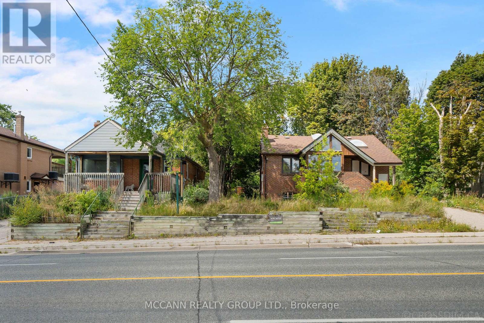 110-112 SHEPPARD AVENUE W, Toronto, Ontario