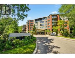 77 GOVERNOR'S Road Unit# 404, Dundas, Ontario