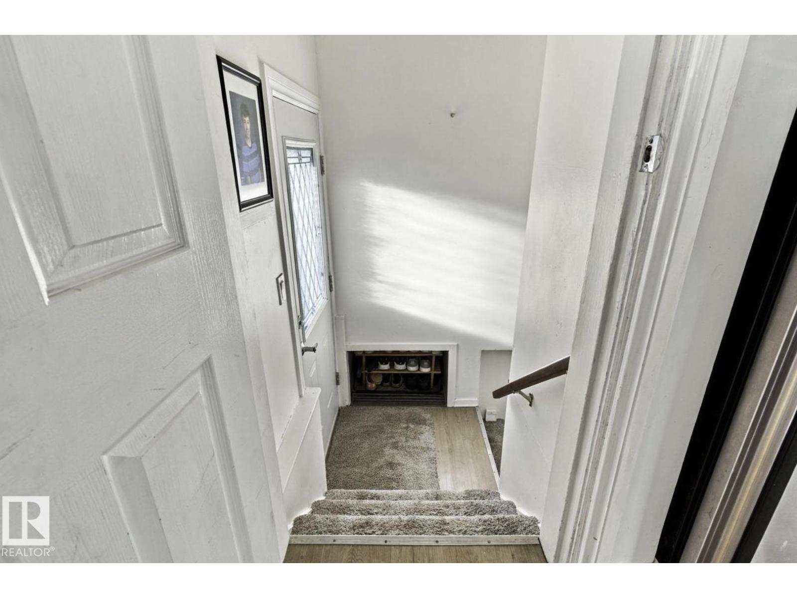 11928 127 ST NW