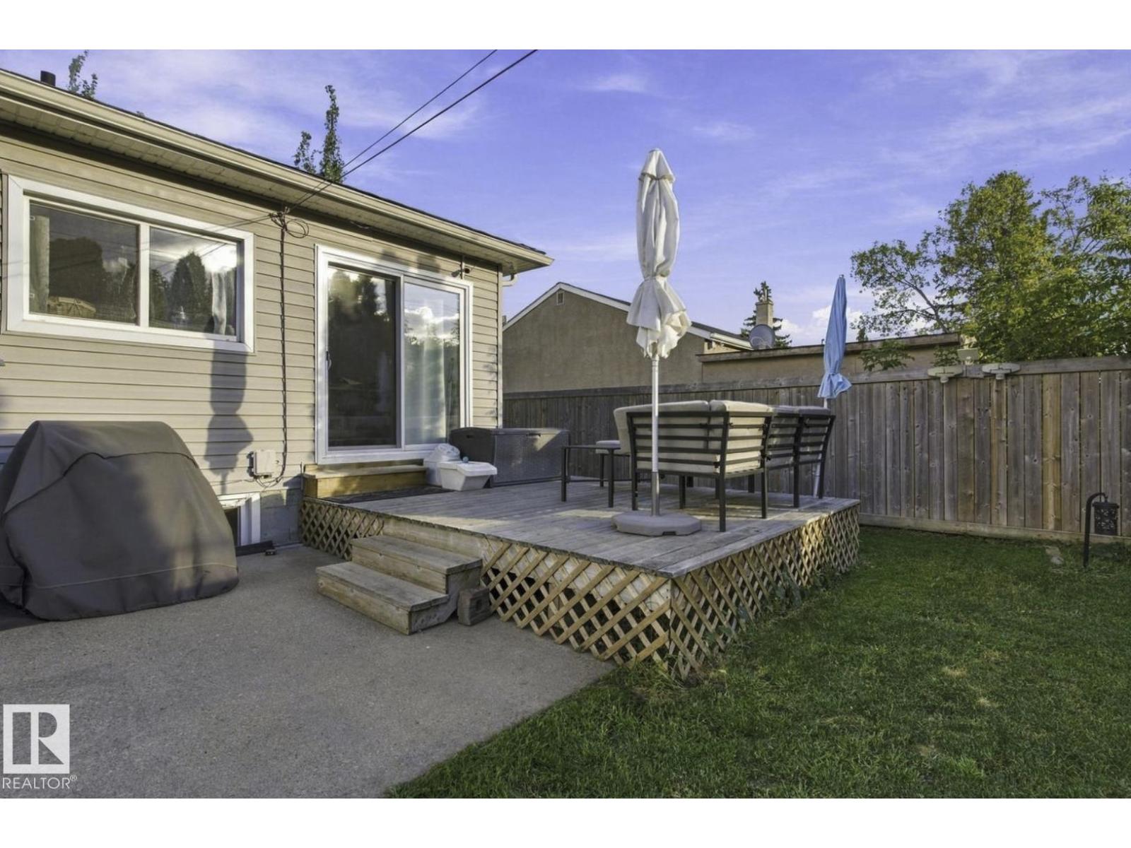 11928 127 ST NW