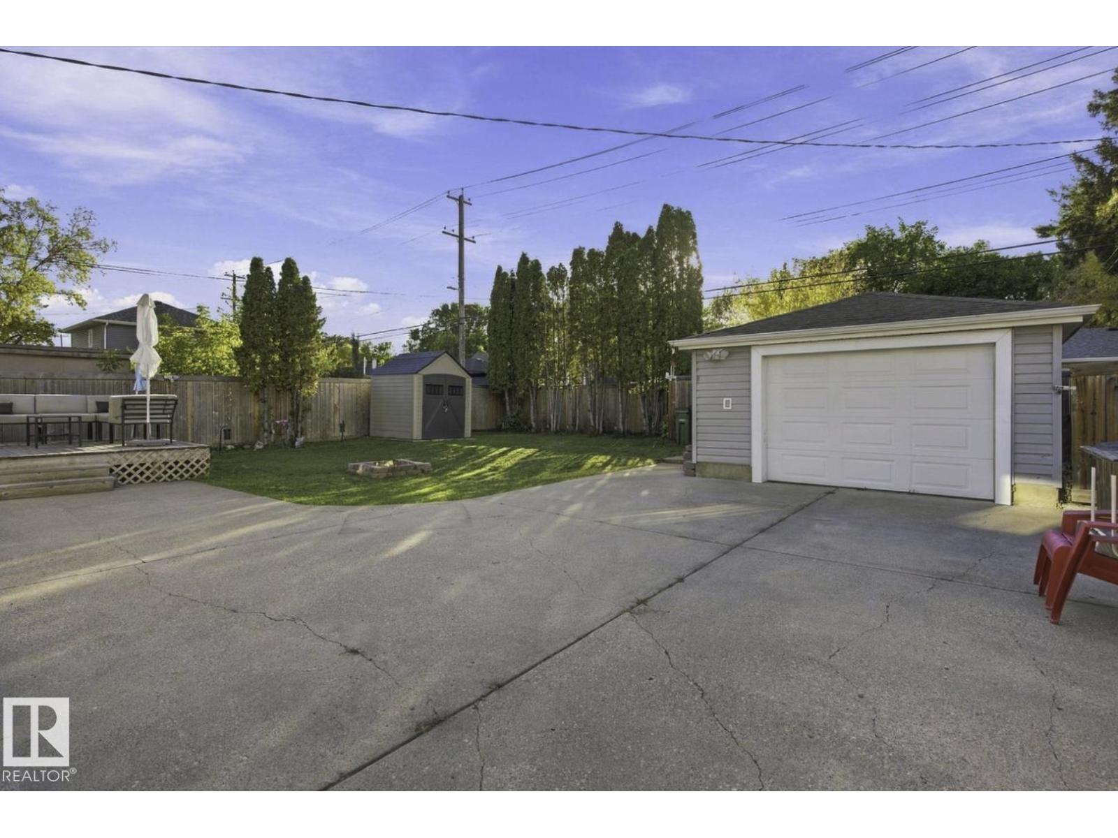11928 127 ST NW