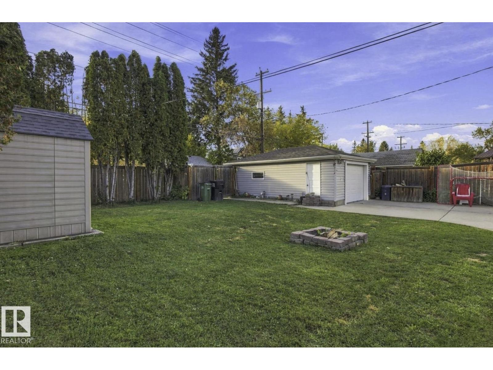 11928 127 ST NW