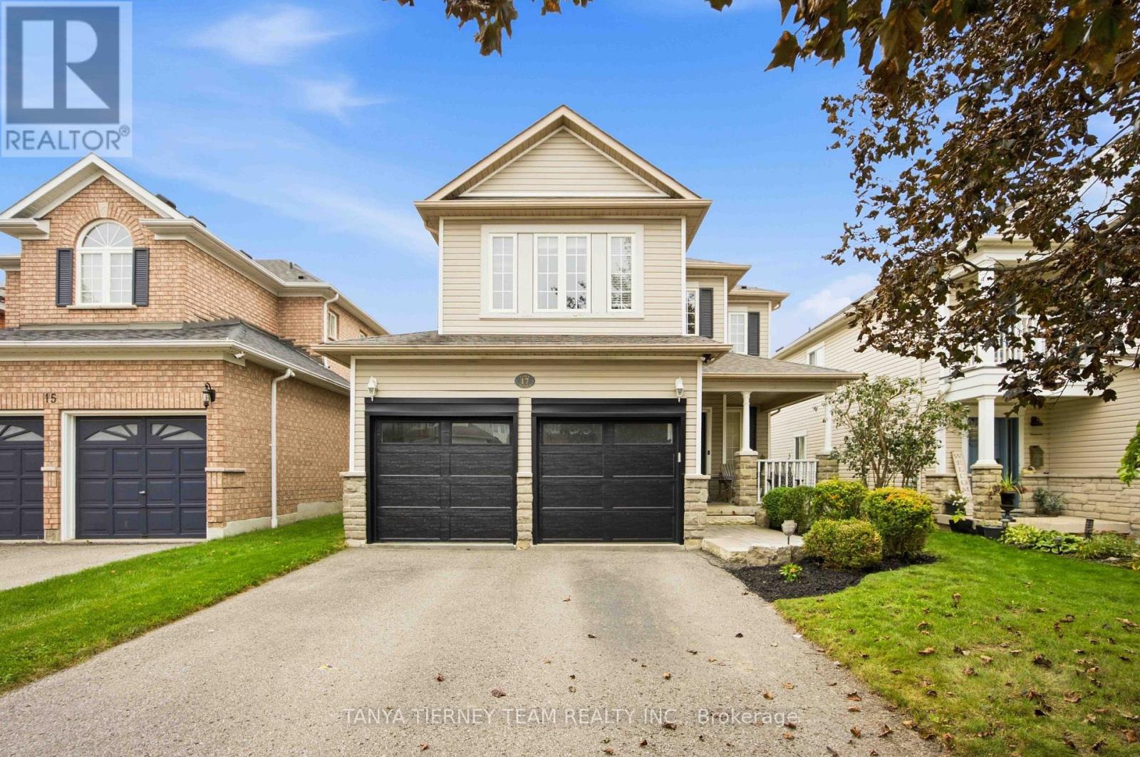 17 Cody Avenue, Whitby, Ontario  L1M 1K8 - Photo 2 - E13850356
