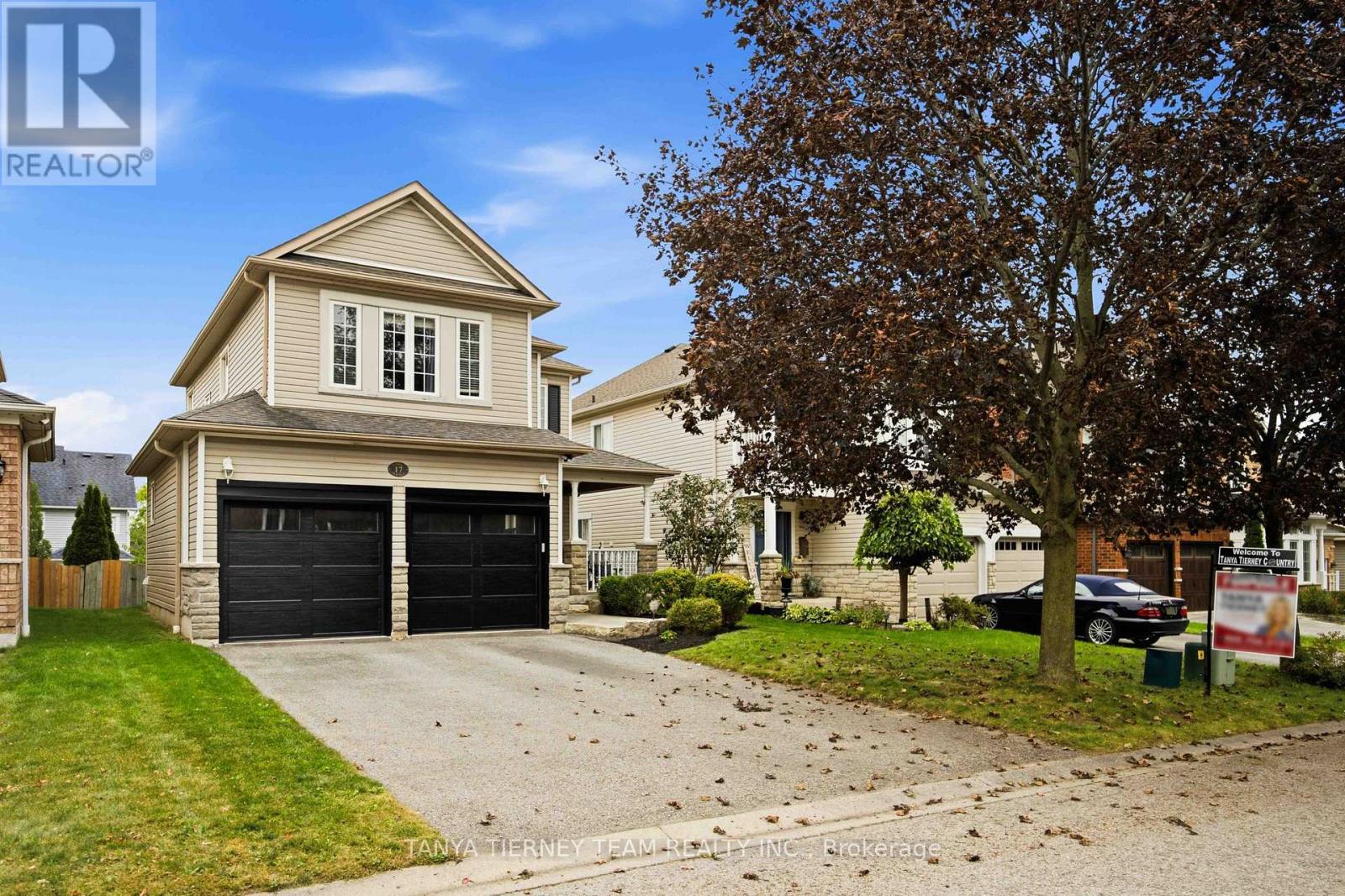 17 Cody Avenue, Whitby, Ontario  L1M 1K8 - Photo 3 - E13850356