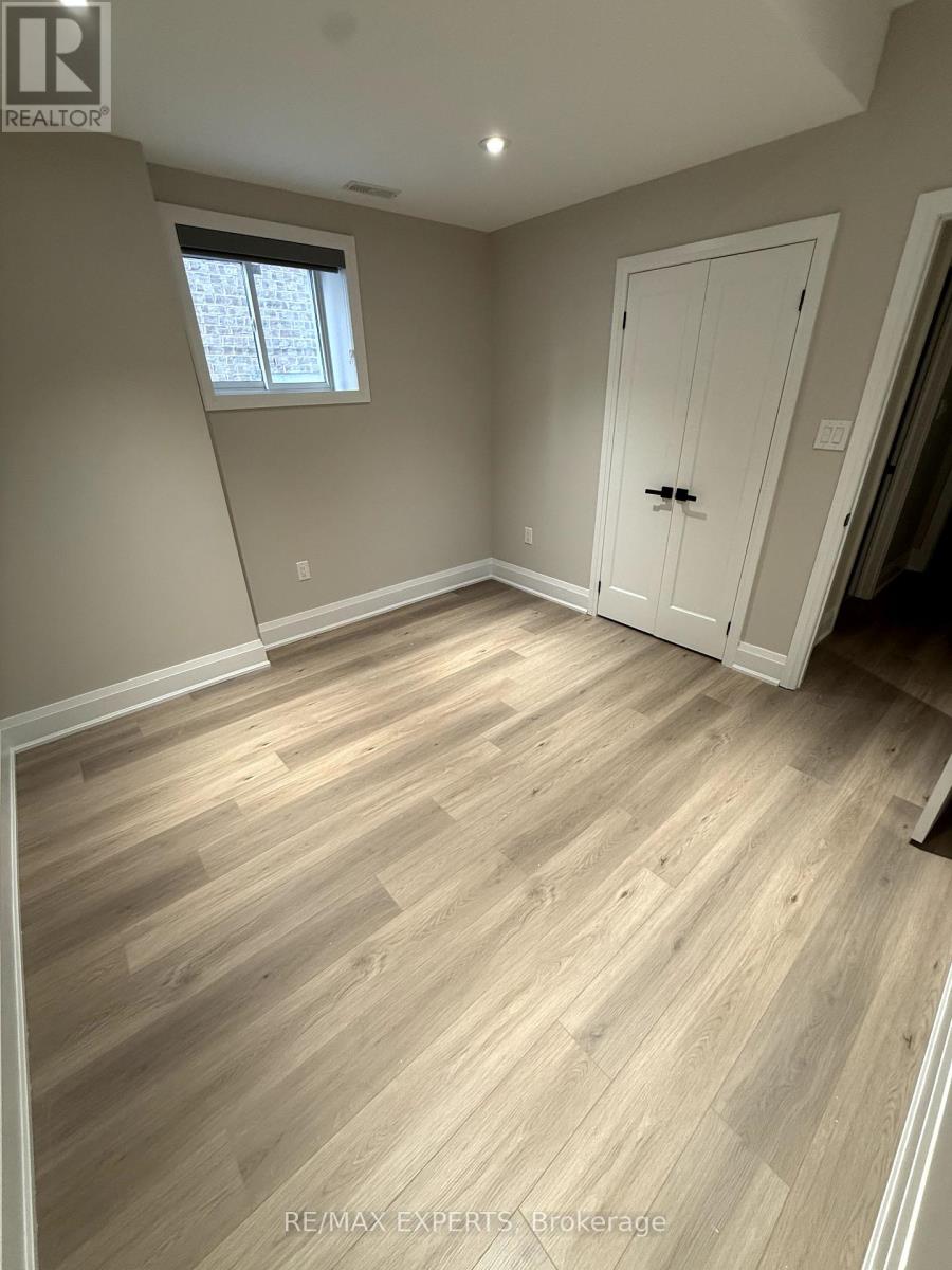 Basement Apartment - 41 Terrain Court, East Gwillimbury, Ontario  L9N 0T2 - Photo 33 - N13850246