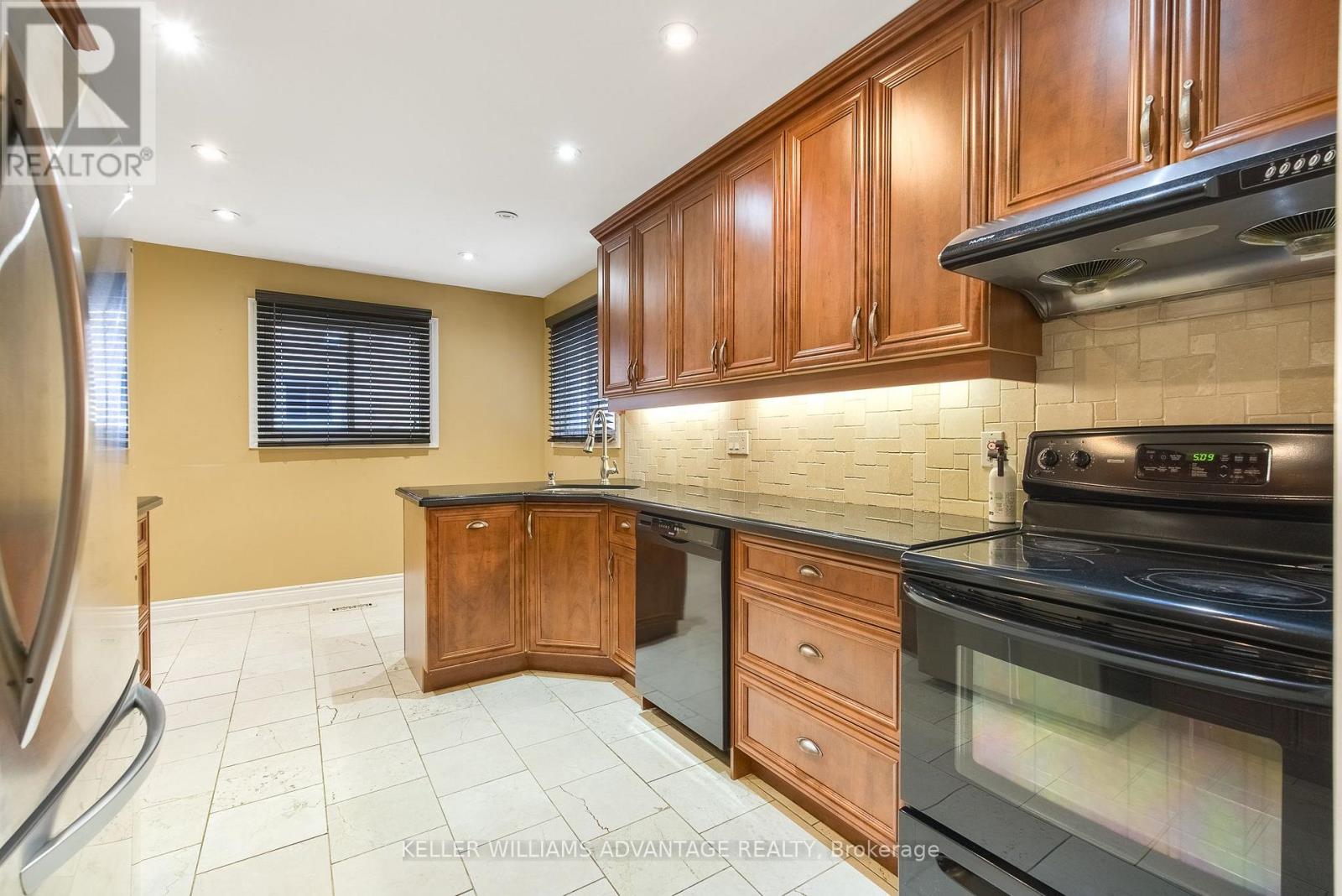 68 Fullerton Crescent, Markham, Ontario  L3R 3G5 - Photo 7 - N13850348