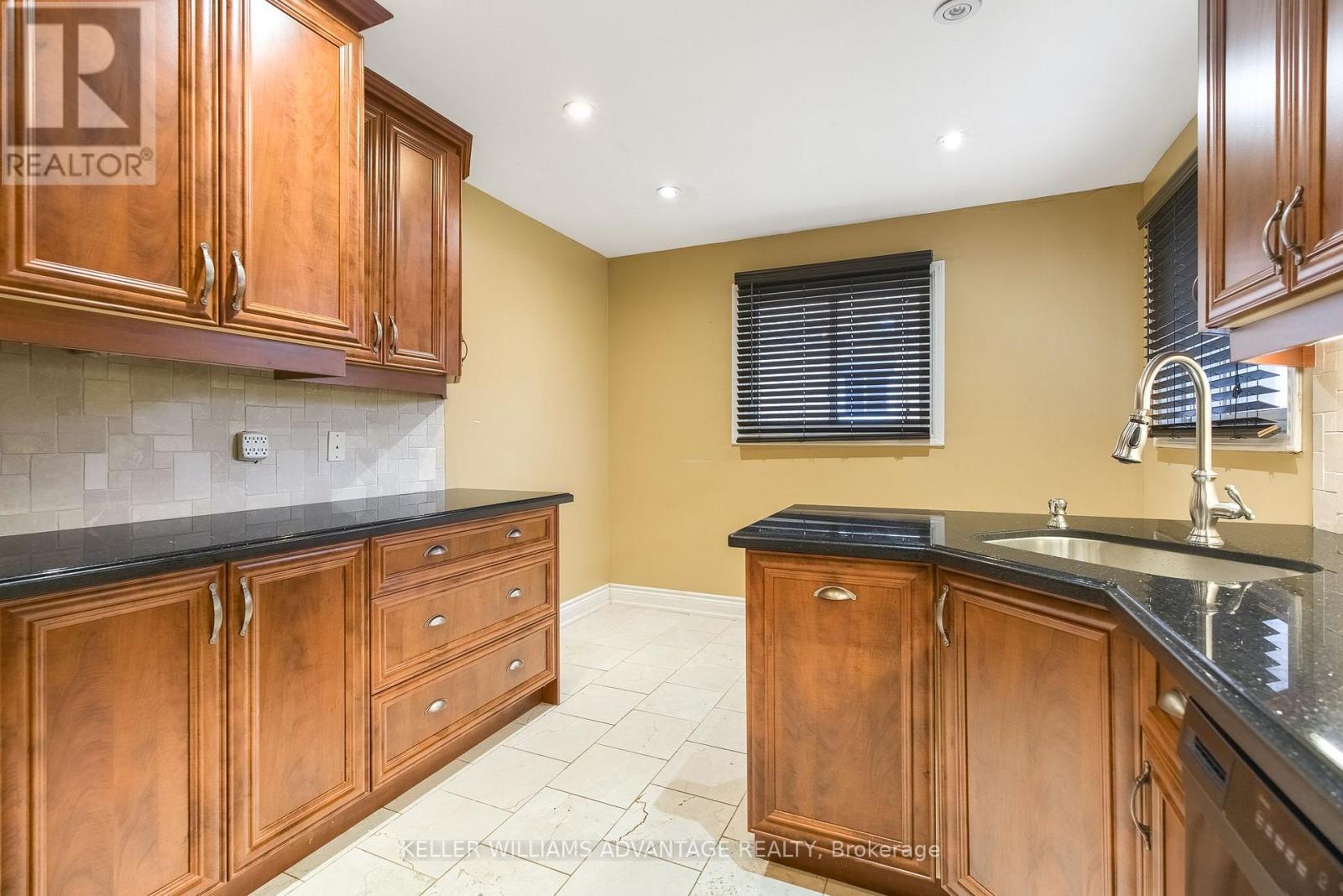 68 Fullerton Crescent, Markham, Ontario  L3R 3G5 - Photo 8 - N13850348