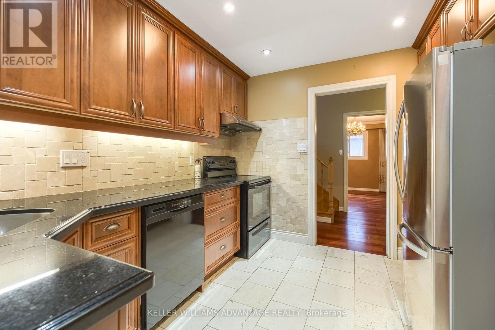 68 Fullerton Crescent, Markham, Ontario  L3R 3G5 - Photo 9 - N13850348