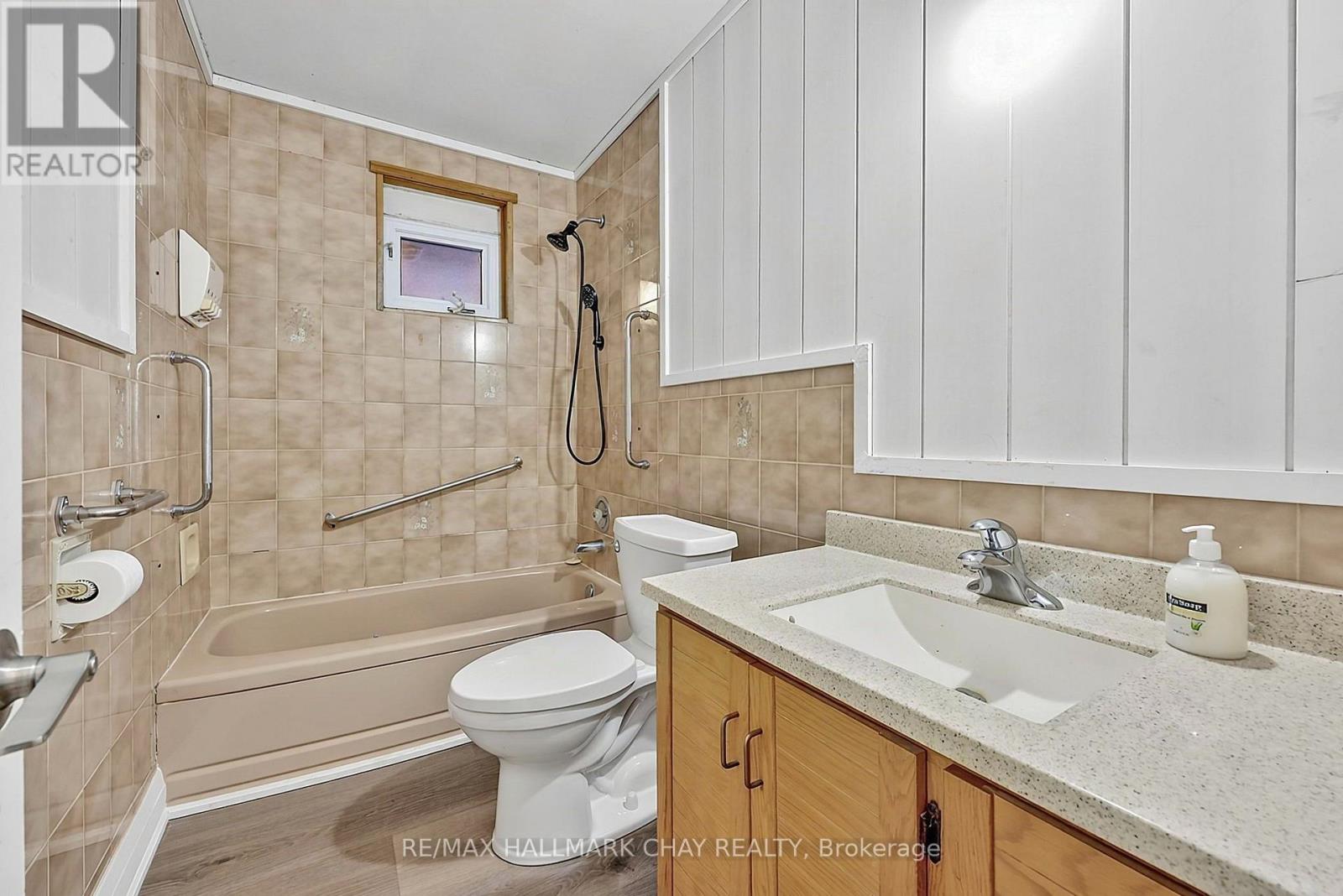 135 Peter Street, East Gwillimbury, Ontario  L9N 1L2 - Photo 32 - N13850352