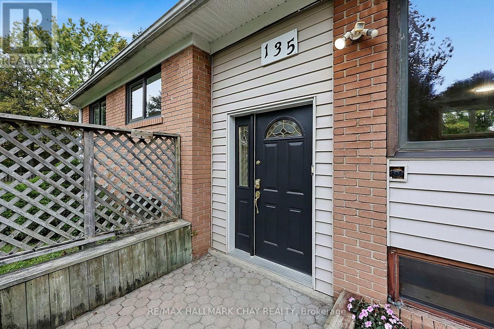 135 Peter Street, East Gwillimbury, Ontario  L9N 1L2 - Photo 8 - N13850352