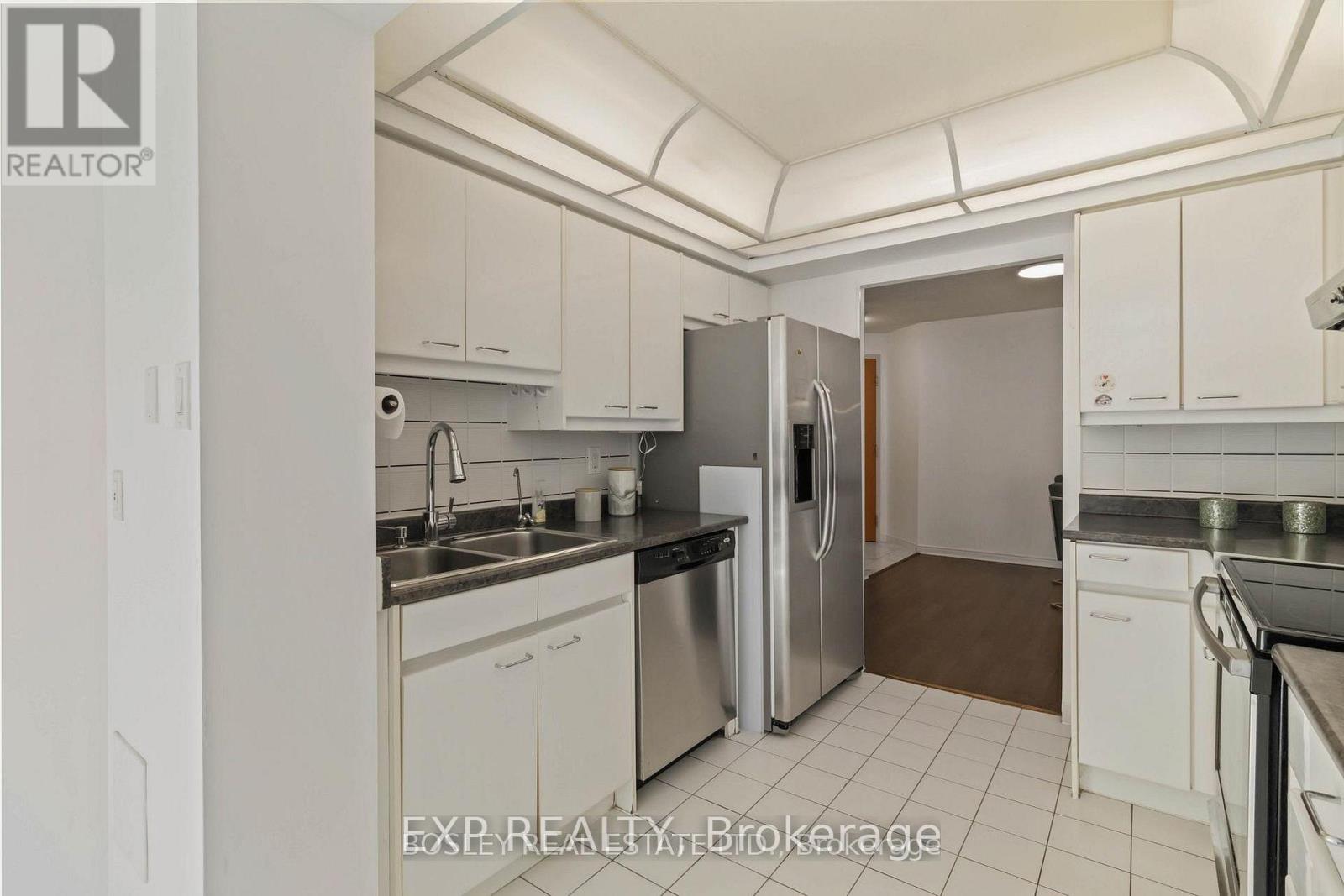 206 - 7250 Yonge Street, Vaughan, Ontario  L4J 7X1 - Photo 13 - N13850380