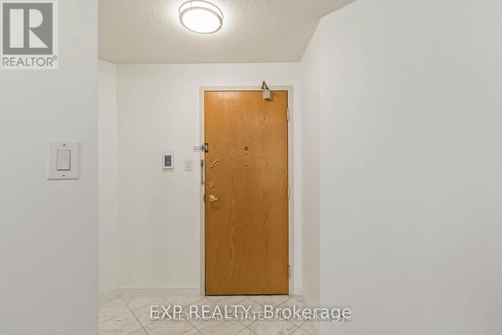 206 - 7250 Yonge Street, Vaughan, Ontario  L4J 7X1 - Photo 5 - N13850380