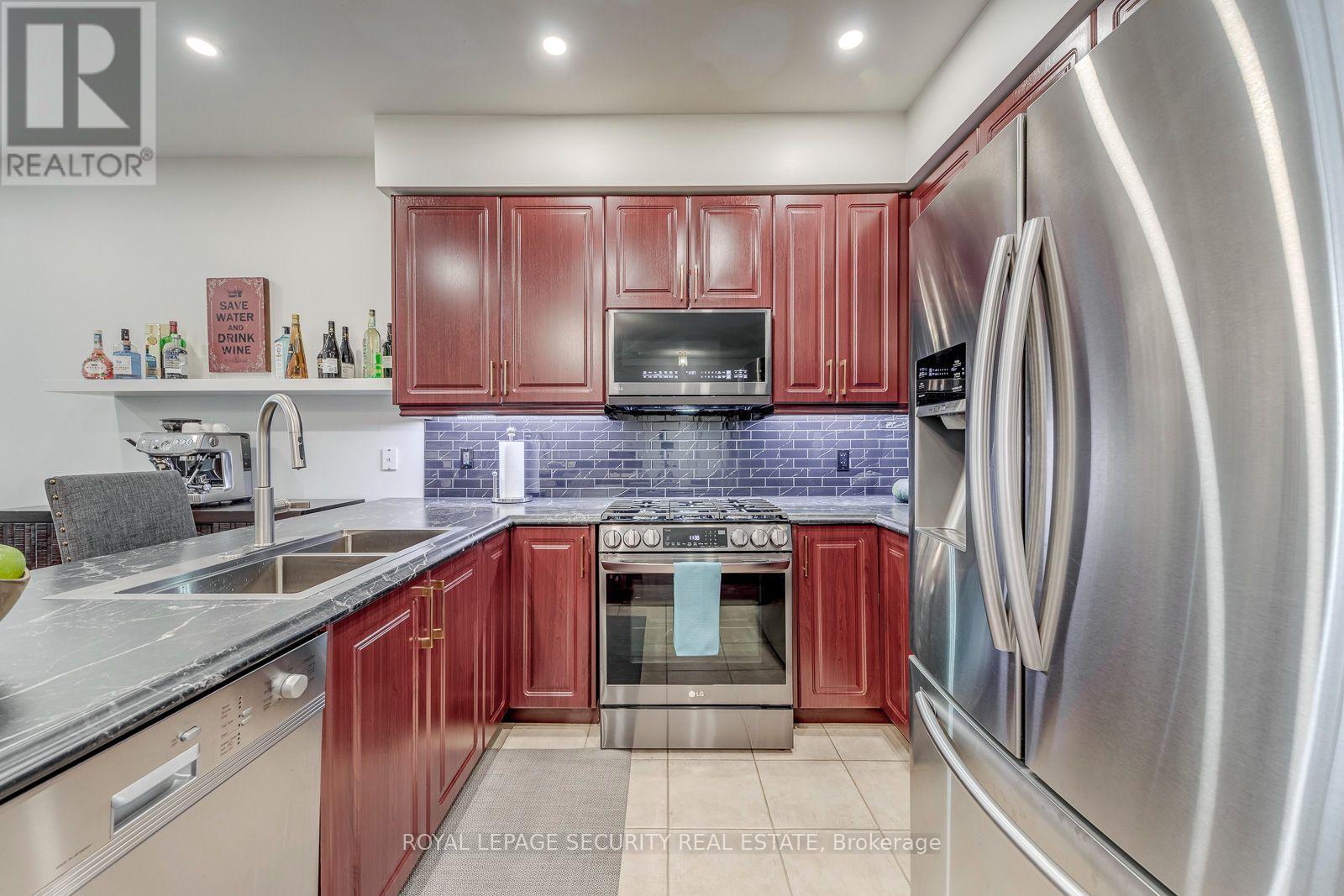 25 Pinecliff Crescent, Barrie (Ardagh), Ontario  L4N 5V2 - Photo 15 - S13850400