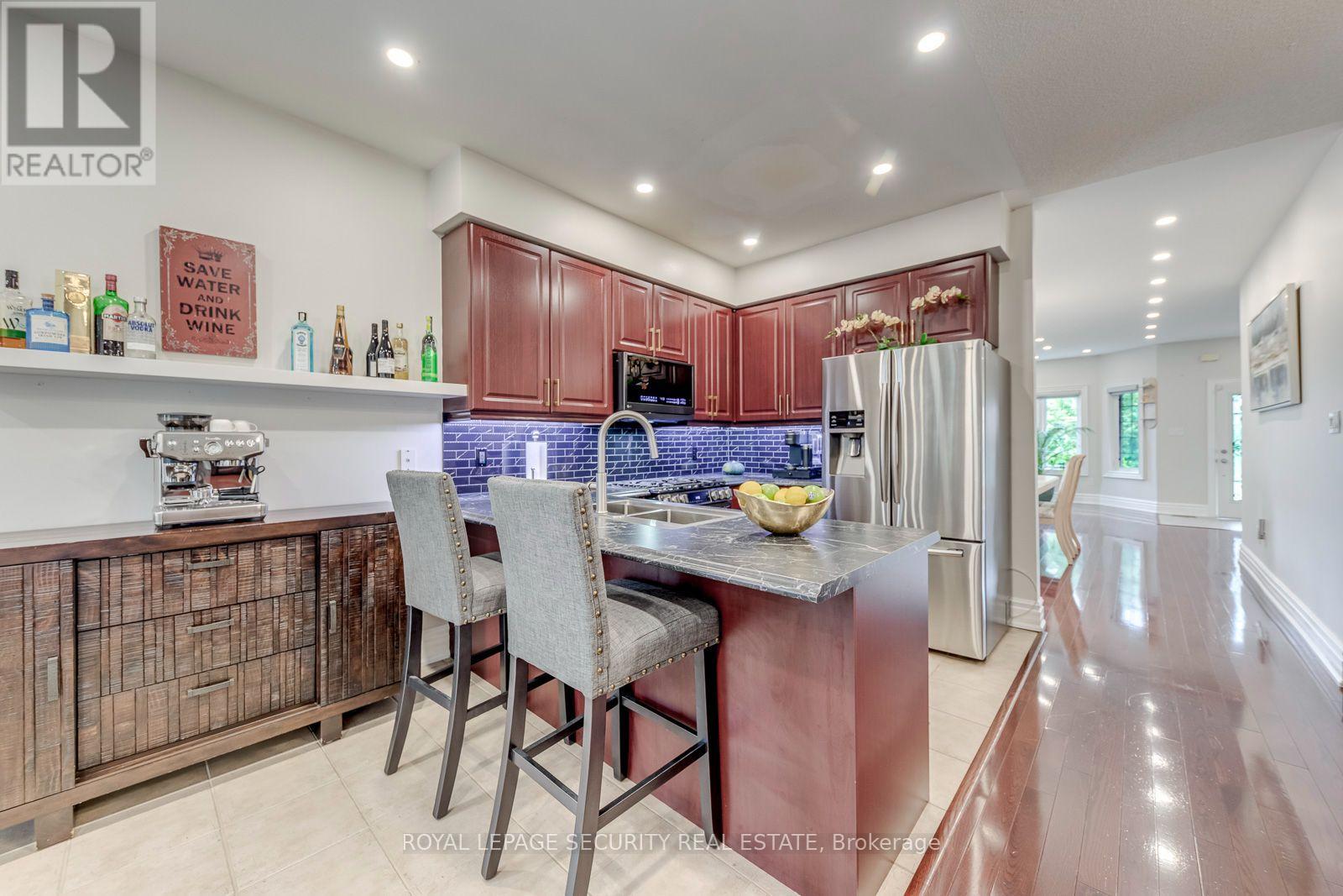 25 Pinecliff Crescent, Barrie (Ardagh), Ontario  L4N 5V2 - Photo 17 - S13850400