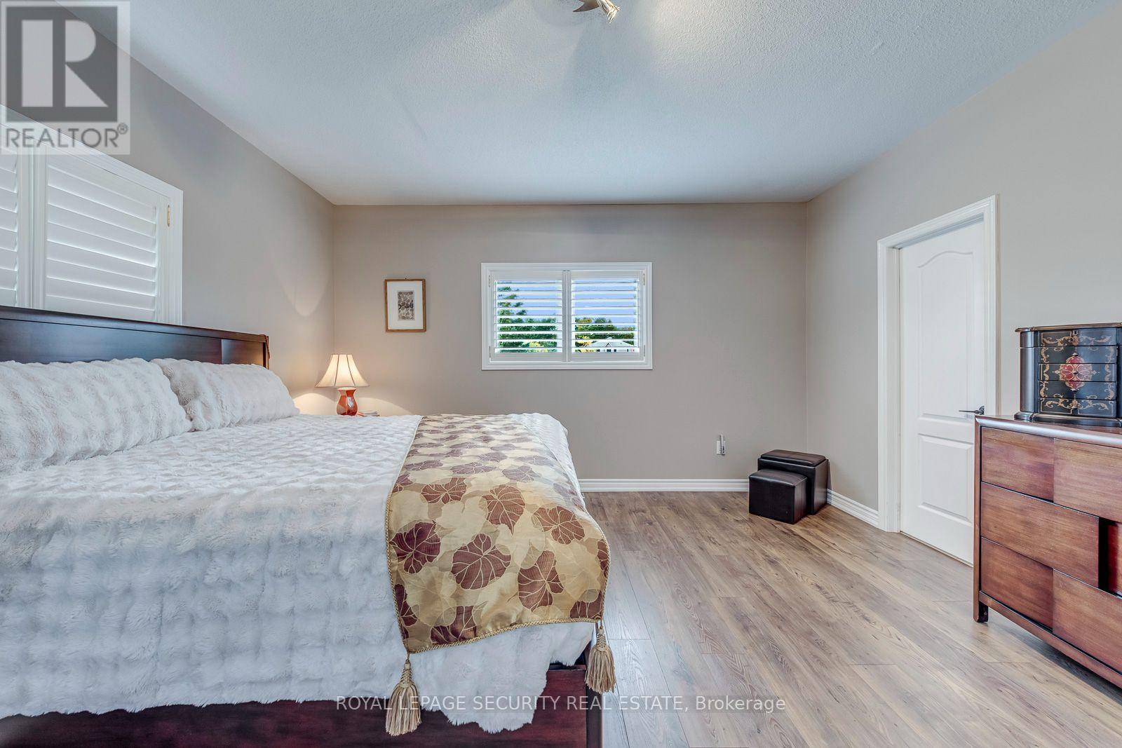 25 Pinecliff Crescent, Barrie (Ardagh), Ontario  L4N 5V2 - Photo 22 - S13850400