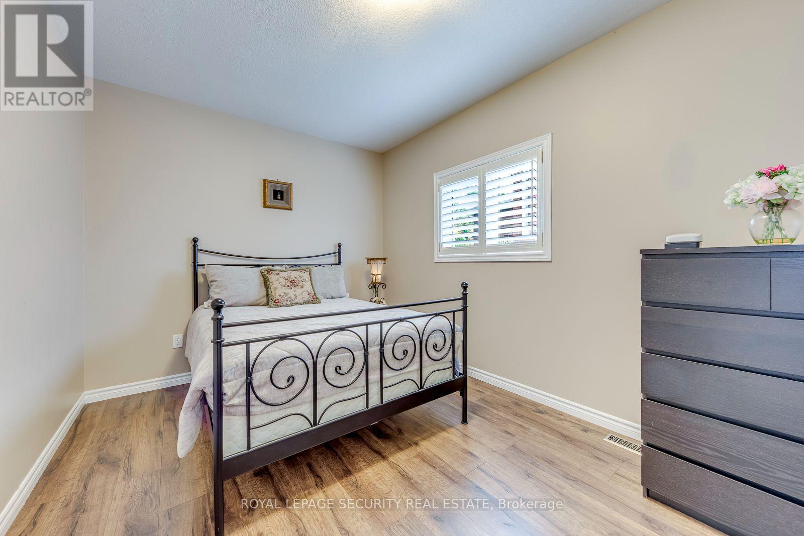 25 Pinecliff Crescent, Barrie (Ardagh), Ontario  L4N 5V2 - Photo 26 - S13850400