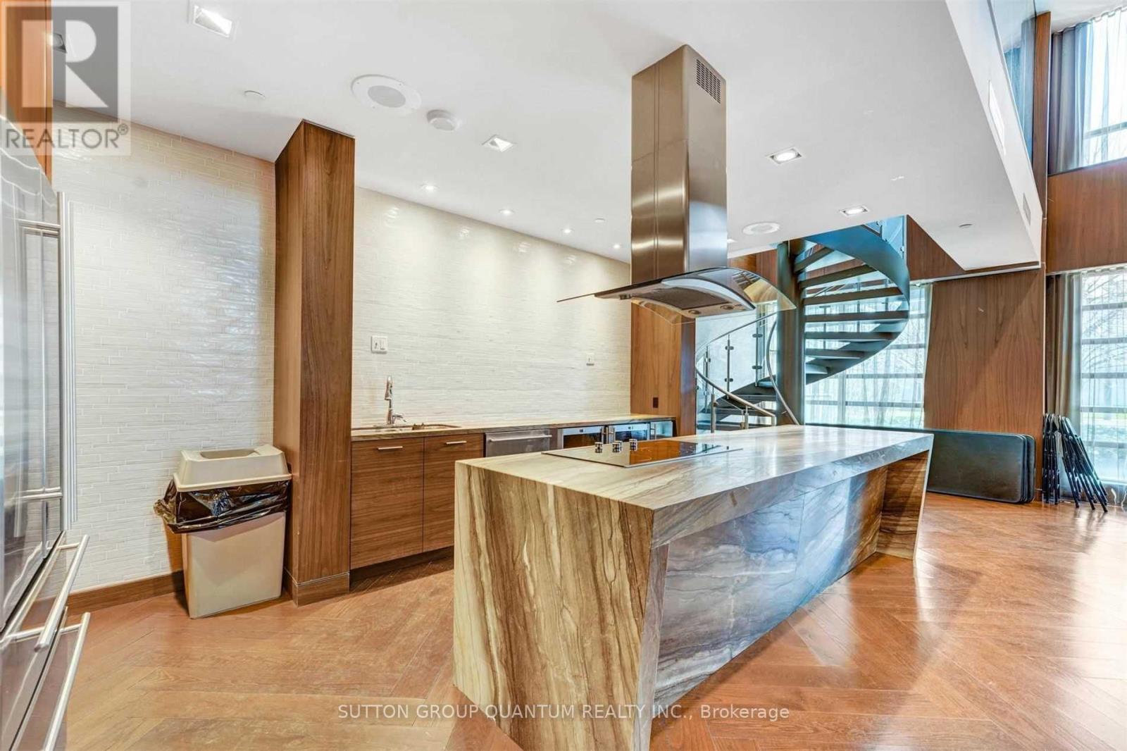 612 - 205 Sherway Gardens Road, Toronto, Ontario  M9C 0A5 - Photo 7 - W13850092