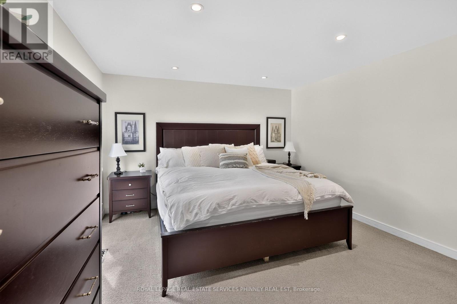 2467 Grindstone Court, Mississauga, Ontario  L5L 3K8 - Photo 17 - W13850282