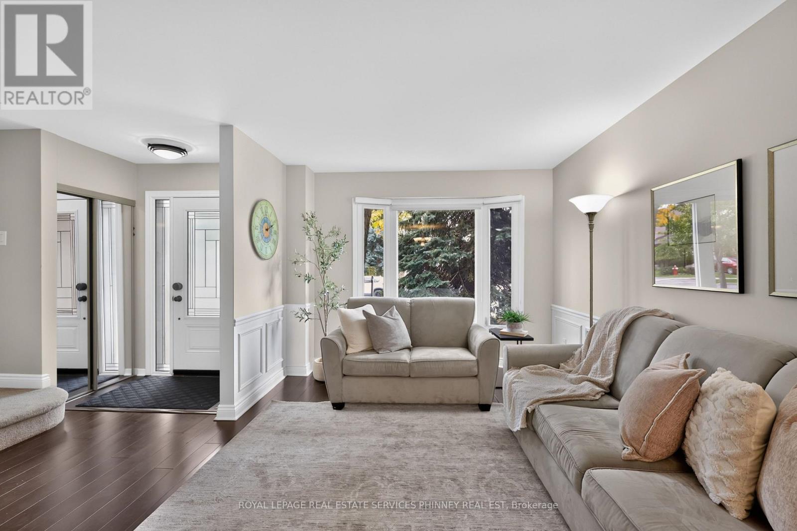 2467 Grindstone Court, Mississauga, Ontario  L5L 3K8 - Photo 6 - W13850282