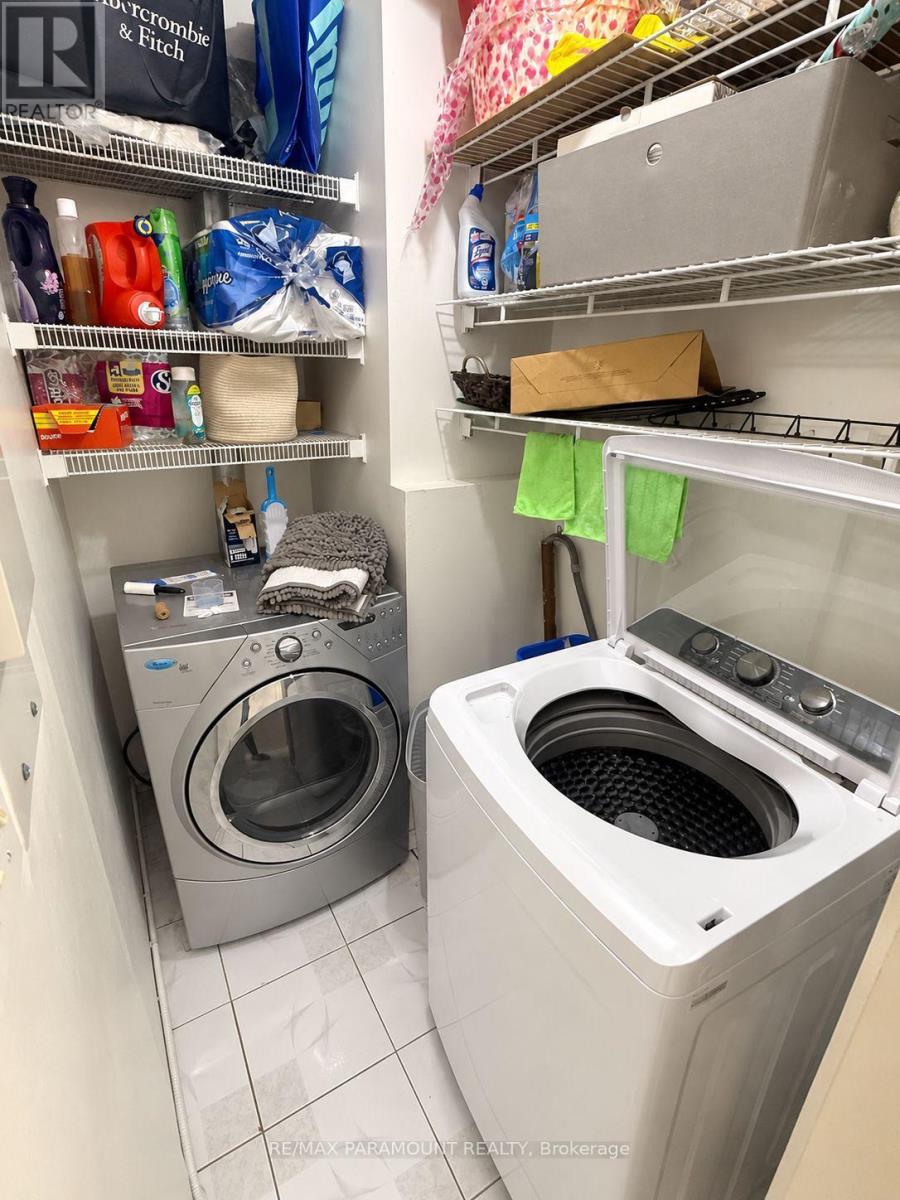 1813 - 390 Dixon Road, Toronto, Ontario  M9R 1T4 - Photo 12 - W13850300