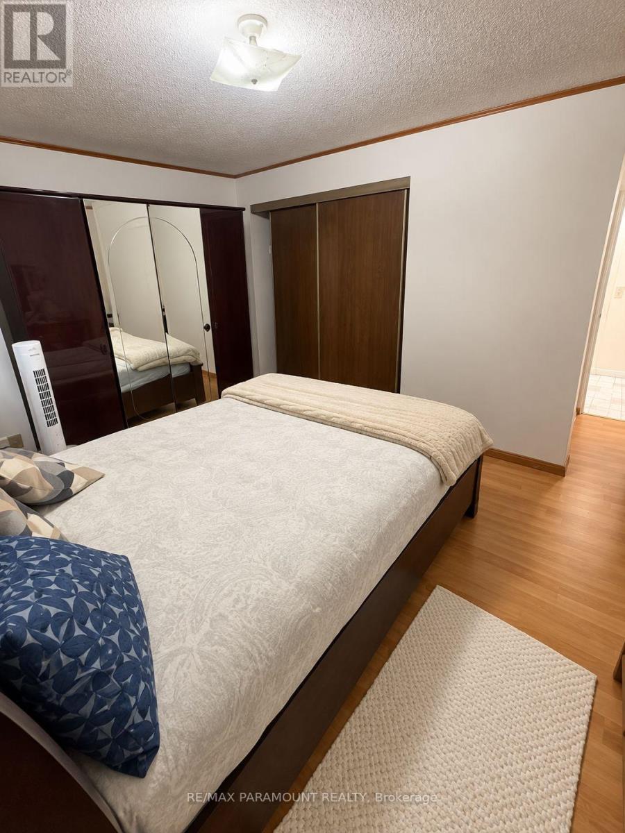 1813 - 390 Dixon Road, Toronto, Ontario  M9R 1T4 - Photo 7 - W13850300