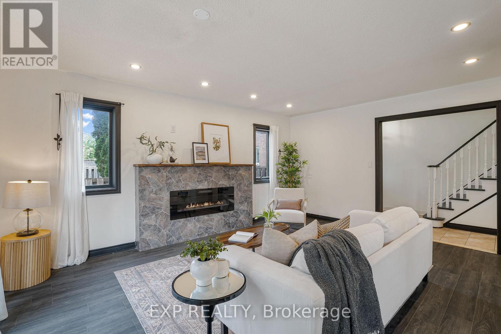 65 Pressed Brick Drive, Brampton, Ontario  L6V 4K5 - Photo 10 - W13850326