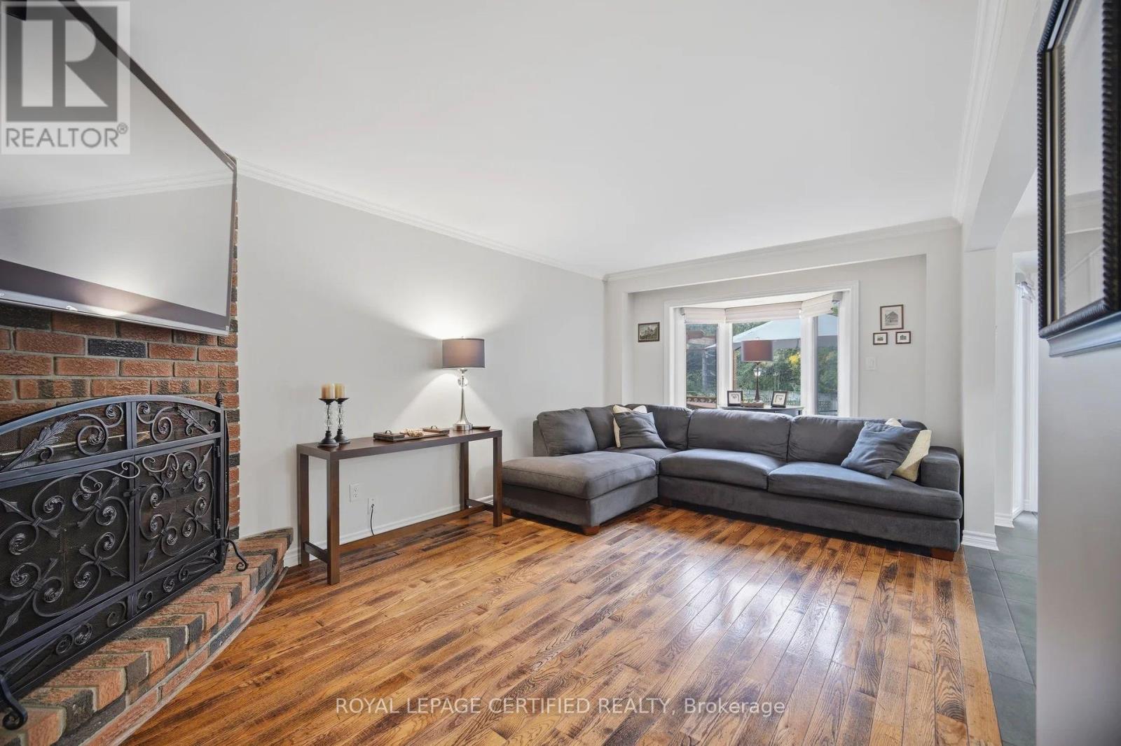 8 Wishart Place, Brampton, Ontario  L6Z 3H5 - Photo 12 - W13850418
