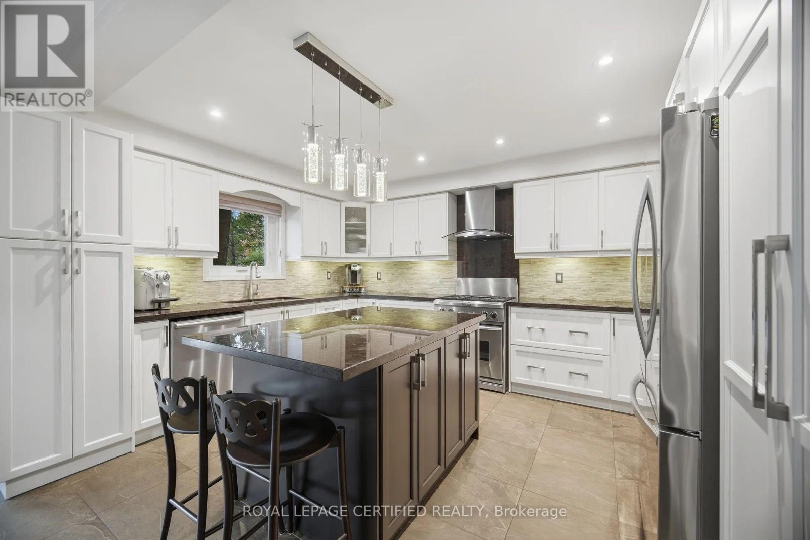 8 Wishart Place, Brampton, Ontario  L6Z 3H5 - Photo 15 - W13850418