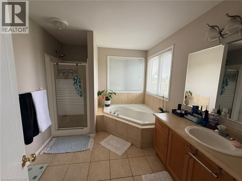 424 Newport Drive, Cambridge, Ontario  N3H 5S6 - Photo 19 - 40868166