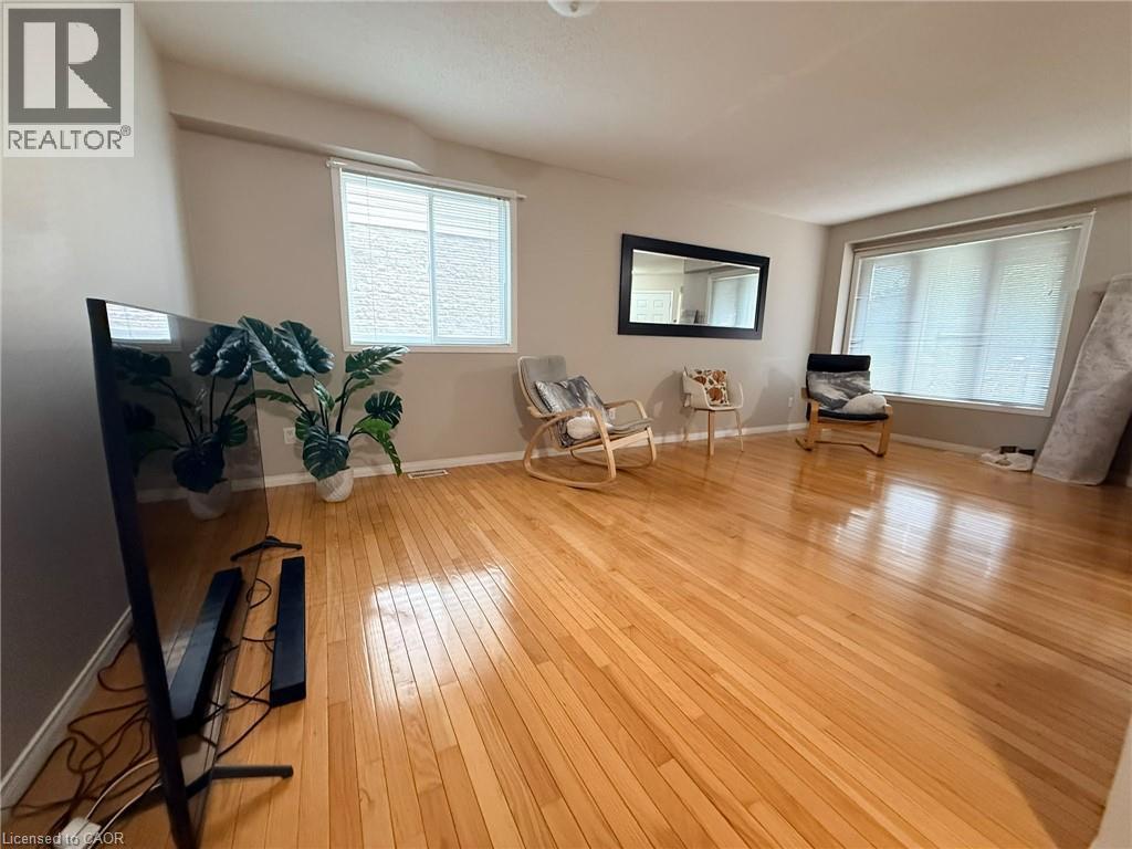 424 Newport Drive, Cambridge, Ontario  N3H 5S6 - Photo 8 - 40868166