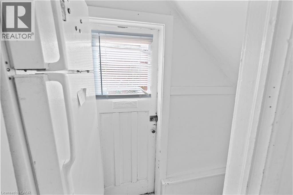 33 Cline Avenue N, Hamilton, Ontario  L8S 3Z3 - Photo 21 - 40867699