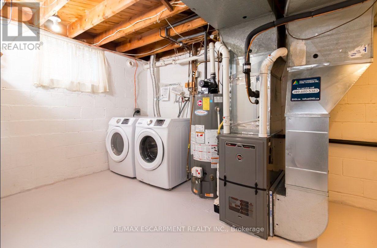 Upper - 374 East 16th Street, Hamilton, Ontario  L9A 4K3 - Photo 15 - X13850080