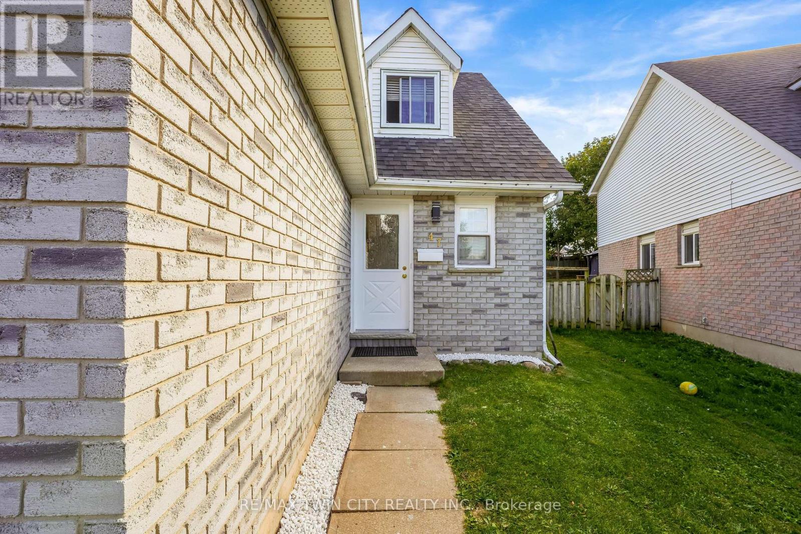 47 Bushnell Drive, Cambridge, Ontario  N1R 8C5 - Photo 3 - X13850192