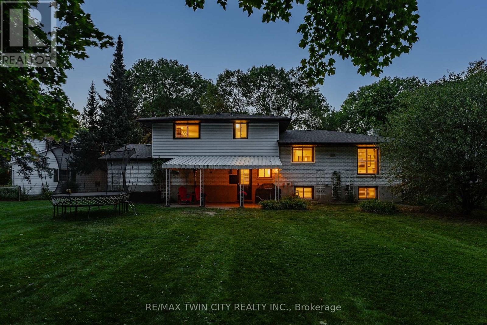 13 Southwick Place, Waterloo, Ontario  N2K 1V4 - Photo 46 - X13850314