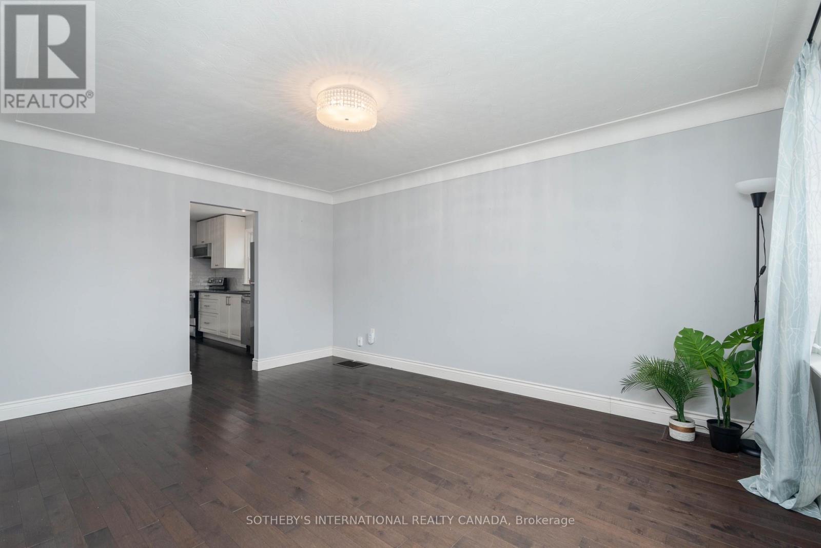 416 Fennell Avenue E, Hamilton, Ontario  L9A 1T9 - Photo 4 - X13850388