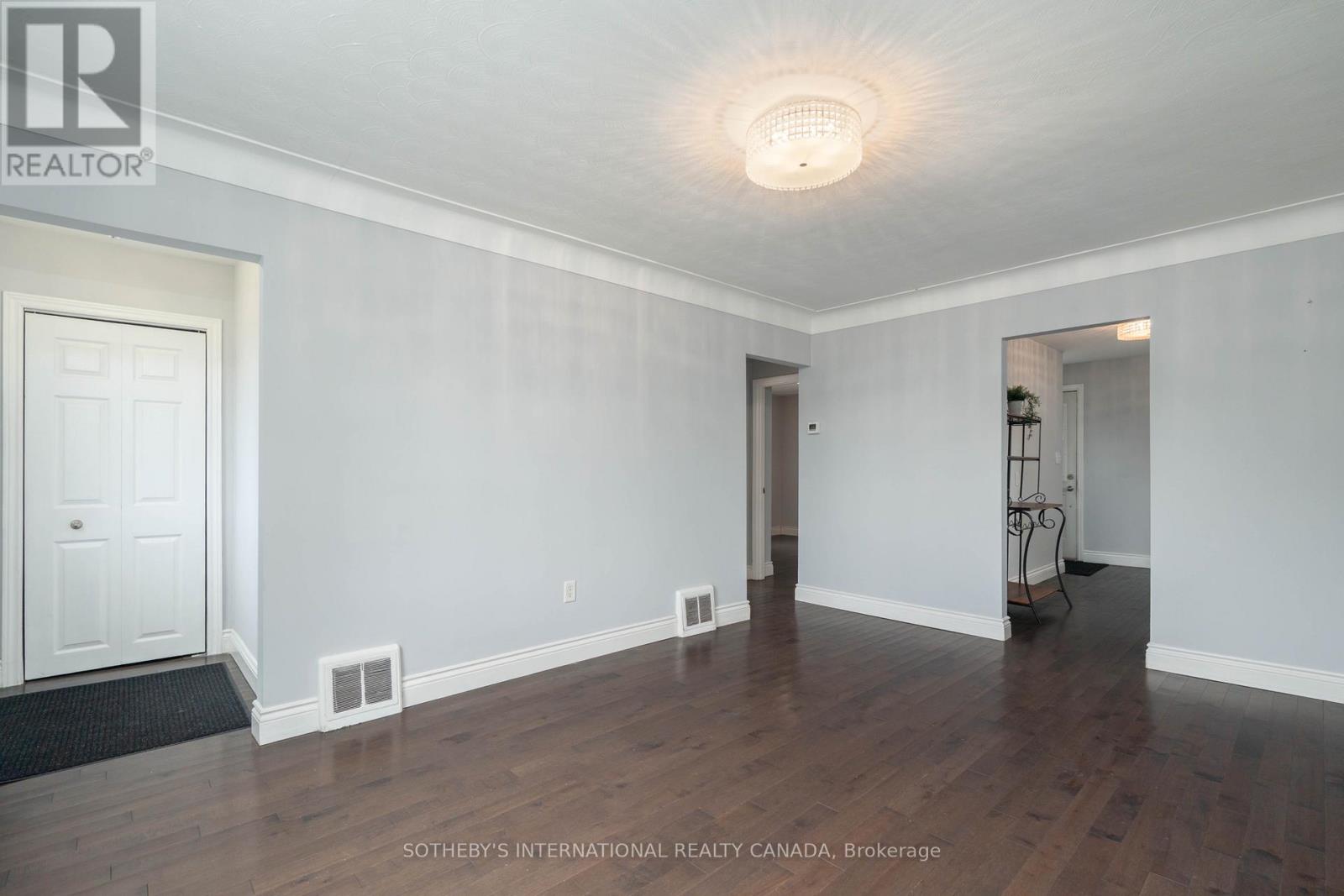 416 Fennell Avenue E, Hamilton, Ontario  L9A 1T9 - Photo 5 - X13850388