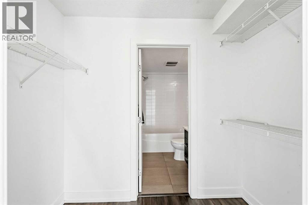 203, 611 Edmonton Trail NE
