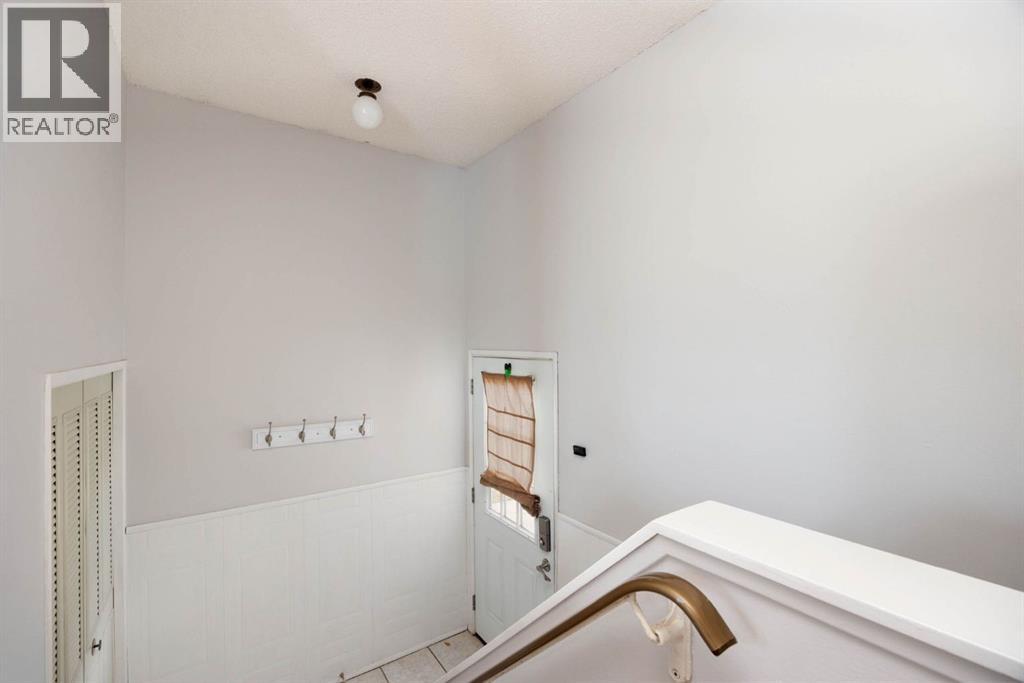122 Bird Crescent