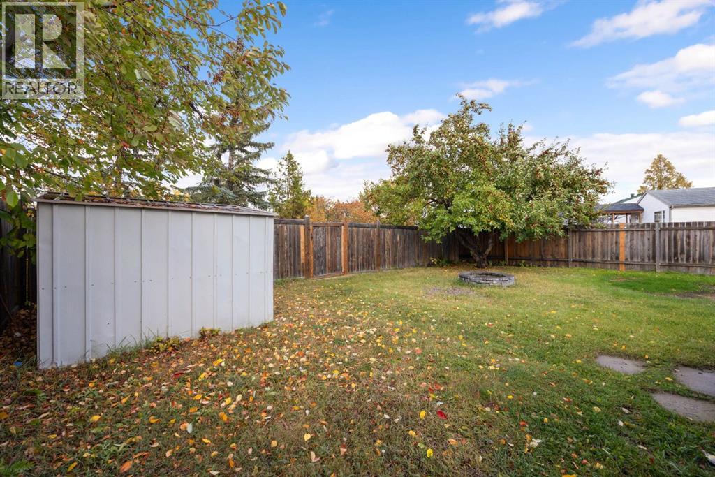 122 Bird Crescent